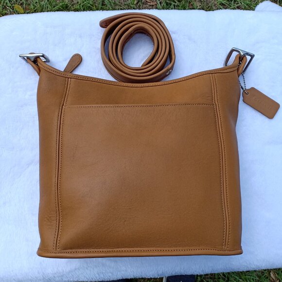 Vintage Coach 9816 Slim Duffle leather bag - Picture 2 of 10